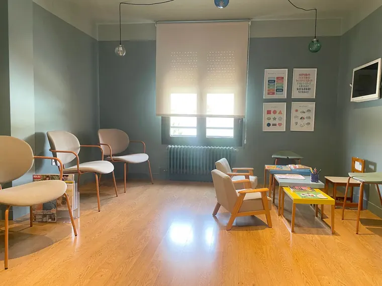 Sala de espera infantil de la Clínica Dental Infantil en Toledo