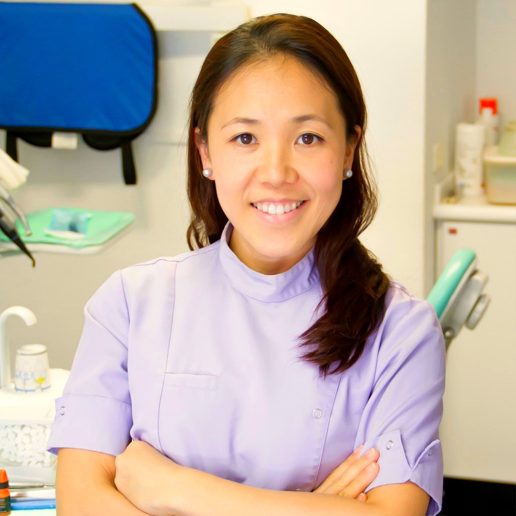 Dra. Minkyun Ju, odontólogo | ortodoncista en la Clínica Dental Infantil de Toledo
